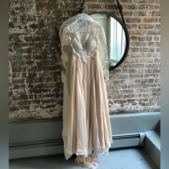Custom Sarah Seven Lace and Silk Wedding Dress - Picture 15 of 16